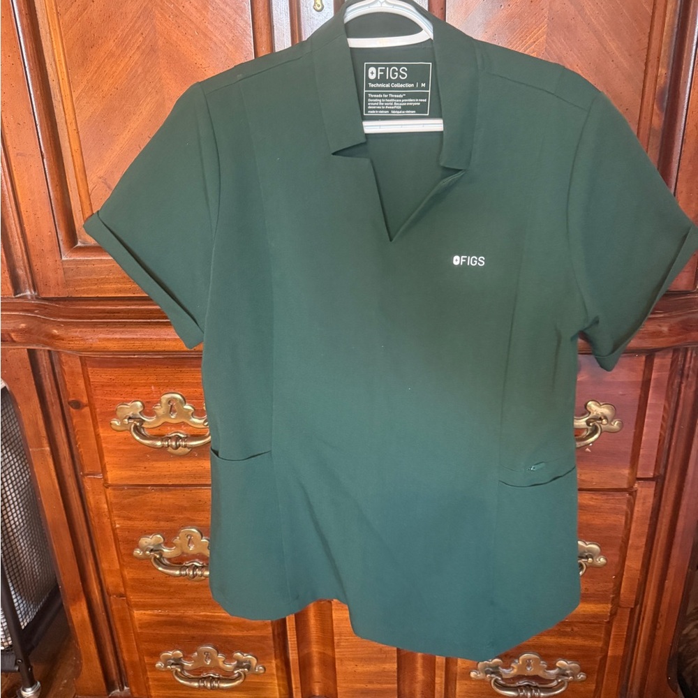 Figs Dark Green Technical Scrub Top